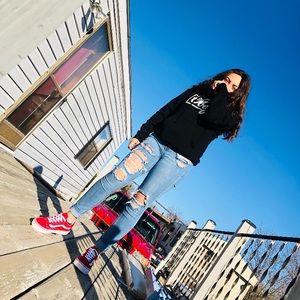 Meet your Posher, Ana